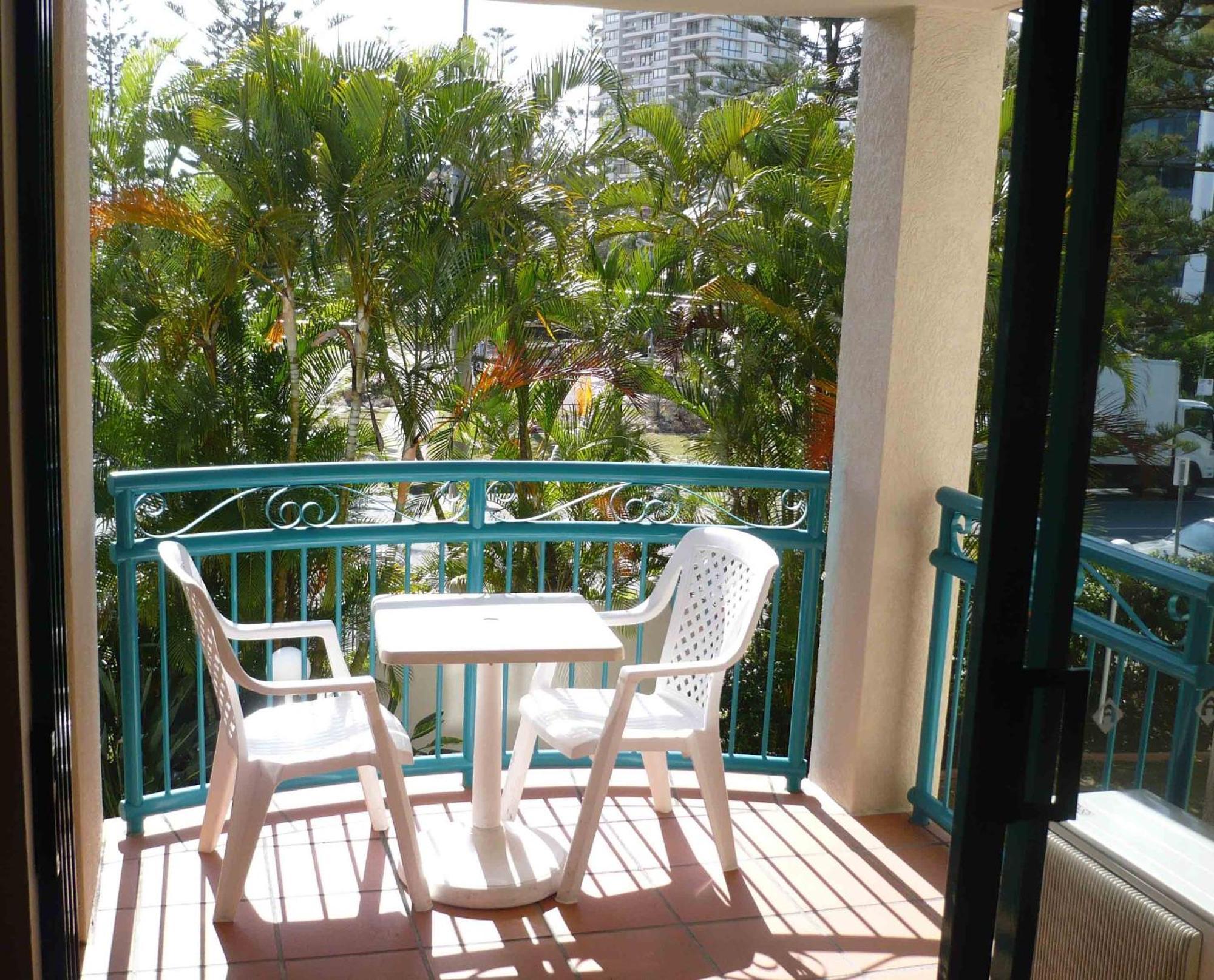 Aruba Beach Resort Broadbeach Buitenkant foto