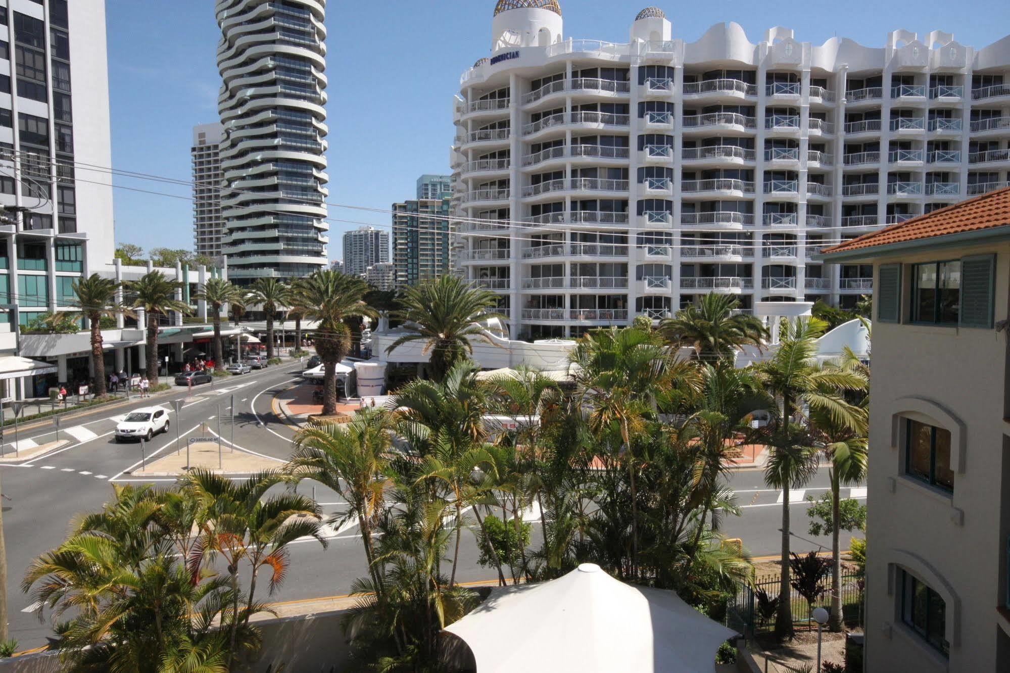 Aruba Beach Resort Broadbeach Buitenkant foto
